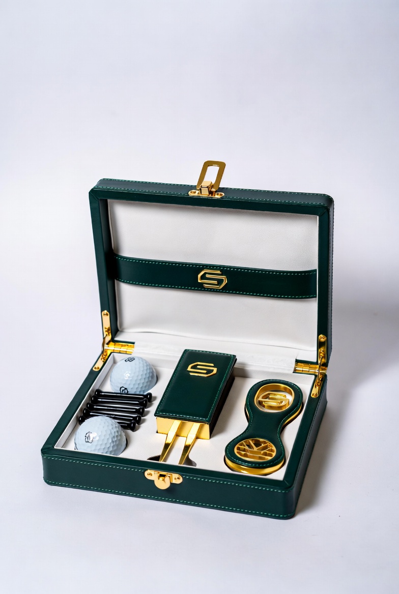 The Ultimate Corporate Golf Gift Guide for HR and Marketing 