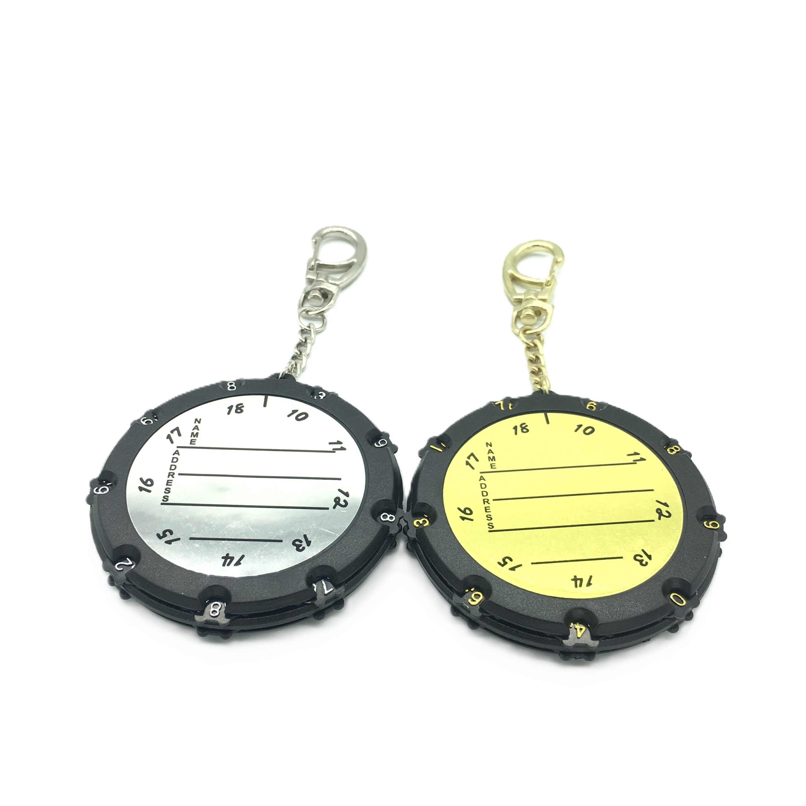 Back of round 18-hole golf stroke counter bag tag